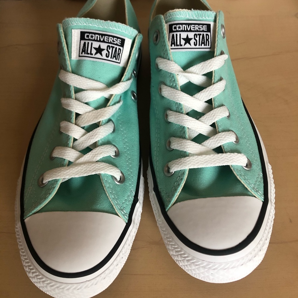 Brand new beach glass color size 10 converse